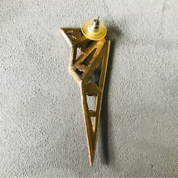 Vintage MCM Costume Gold Tone & Black Triangle Geometric Shape Post Earrings - Picture 10 of 11